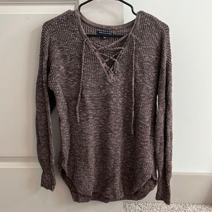 AMERICAN EAGLE V NECK LACE UP SWEATER